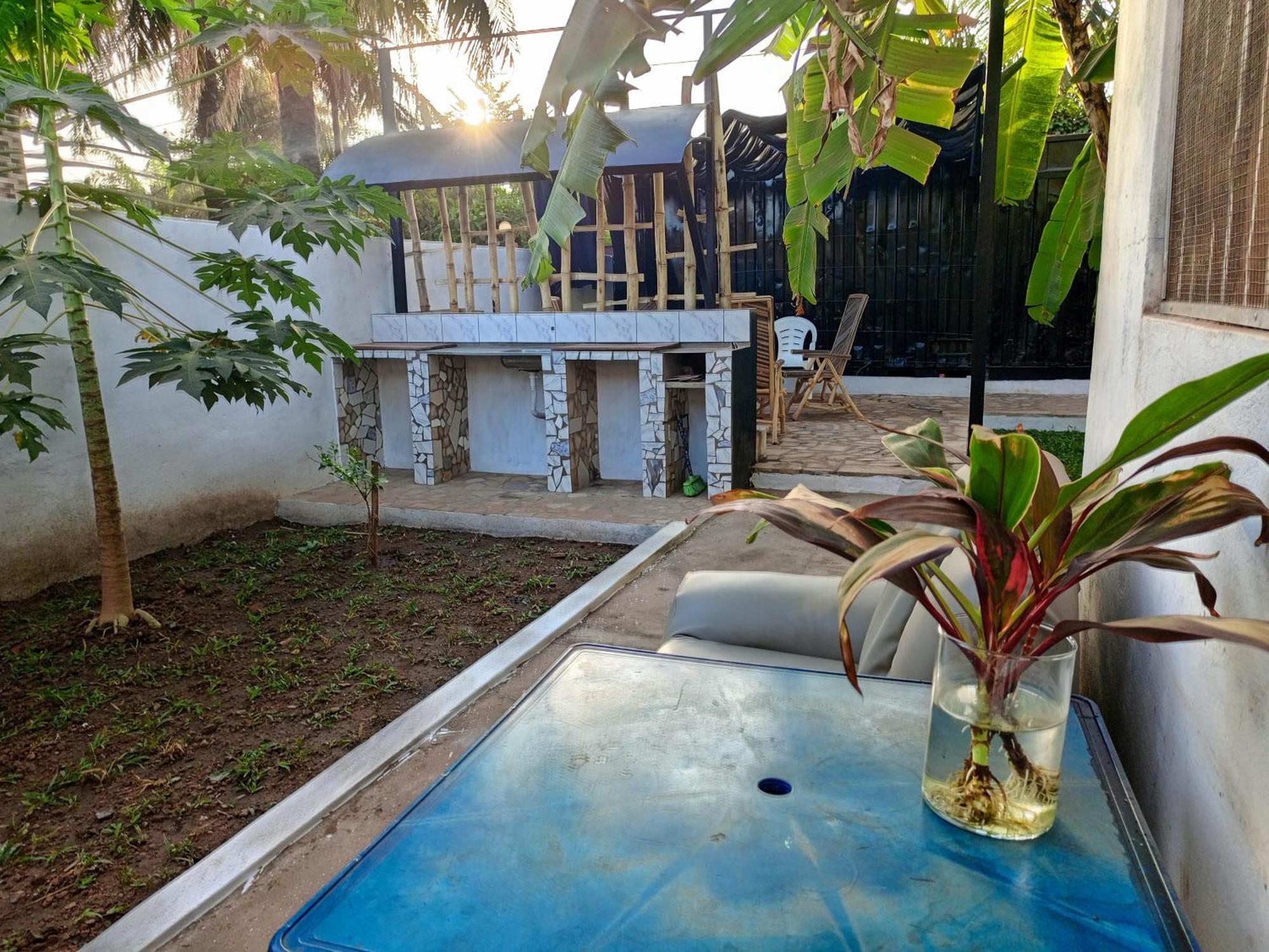 Casa Cacheu Homestay Guest House ビサウ エクステリア 写真